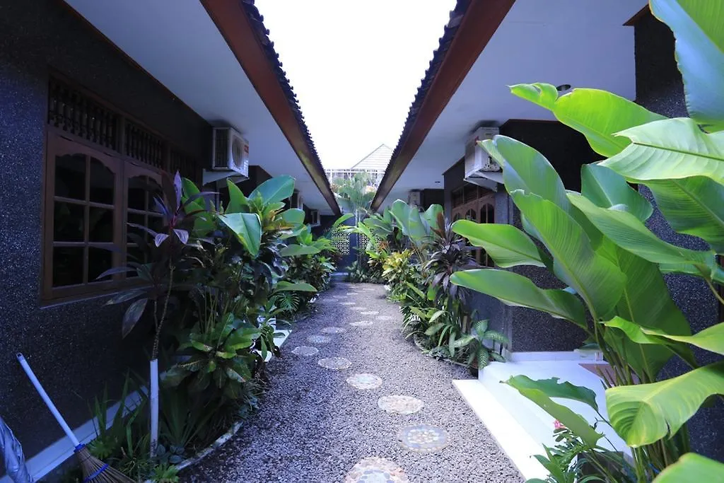 Hotel Reddoorz @ Dewi Sita Seminyak 2*,