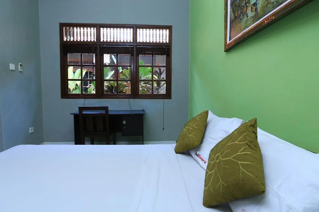 Hotel Reddoorz @ Dewi Sita Seminyak