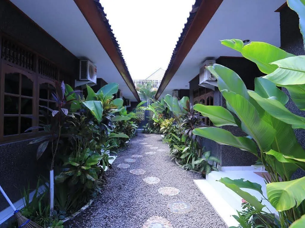 Hotel Reddoorz @ Dewi Sita Seminyak 2*,